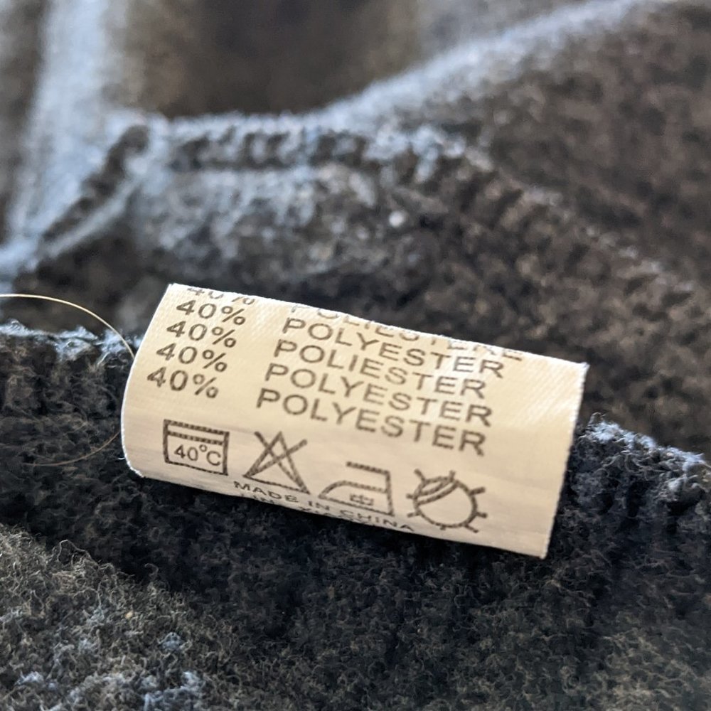 Men Gray-Black Stand-up Collar Sweater / Curvy design - Picture 9 of 9